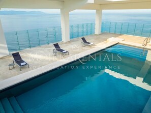 A heated pool - Harbor NT2505 by Moikkarentals (Puerto Vallarta)