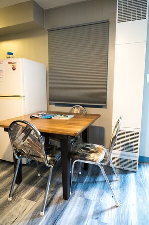 تناول الطعام