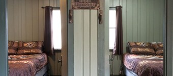 "Hunter’s Hideout – A Rustic Cottage for Adventure & Relaxation"