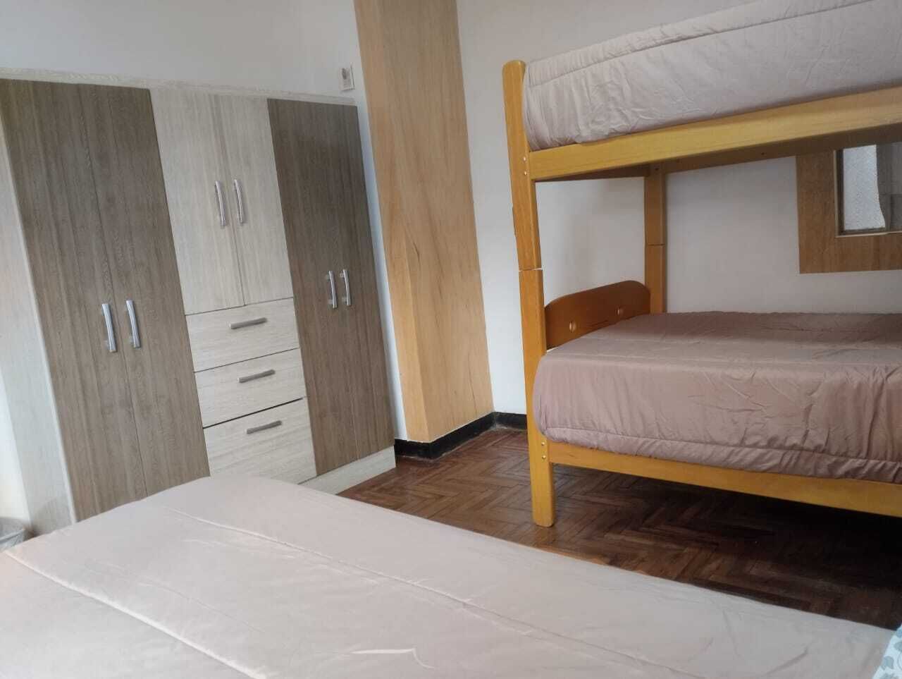 4 bedrooms, desk, free WiFi, bed sheets