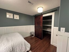 1 Schlafzimmer, Bügeleisen/Bügelbrett, Reisekinderbett, WLAN