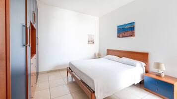 3 habitaciones, tabla de planchar con plancha y wifi gratis