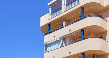 Casa Argia Apartment with Sea Views, Wi-Fi, and Air Conditioning