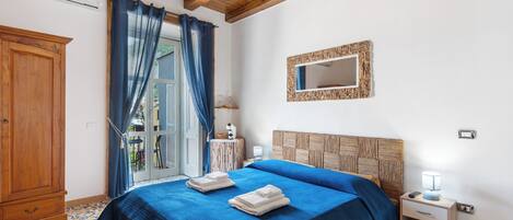 1 camera, Wi-Fi gratuito, lenzuola