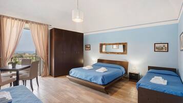 1 bedroom, free WiFi, bed sheets