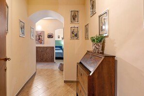 1 bedroom, free WiFi, bed sheets - Room 'Caruso' with Shared Terrace, Wi-Fi and Air Conditioning (Meta)