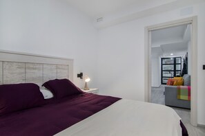 2 habitaciones, tabla de planchar con plancha y wifi gratis