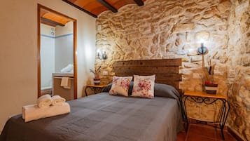 5 sovrum, strykjärn/strykbräda och sängkläder