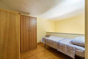 Spa - Holiday Home 'Zaami' with Sea View, Wi-Fi and Air Conditioning (Palermo)