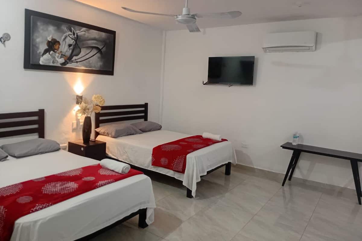 Standard Double Room | Desk, free WiFi, bed sheets