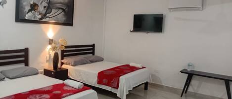 Chambre Double Standard | Bureau, Wi-Fi gratuit, draps fournis