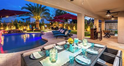 7BR/4BATH Paradise w/HEATED Pool, Billiards, Arcade Room, Hot Tub & Mini Golf