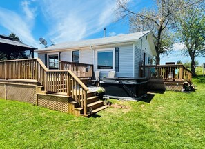 Exterior - Cozy 2-bedroom cottage in lovely Mill River East with WiFi, AC (Alberton)