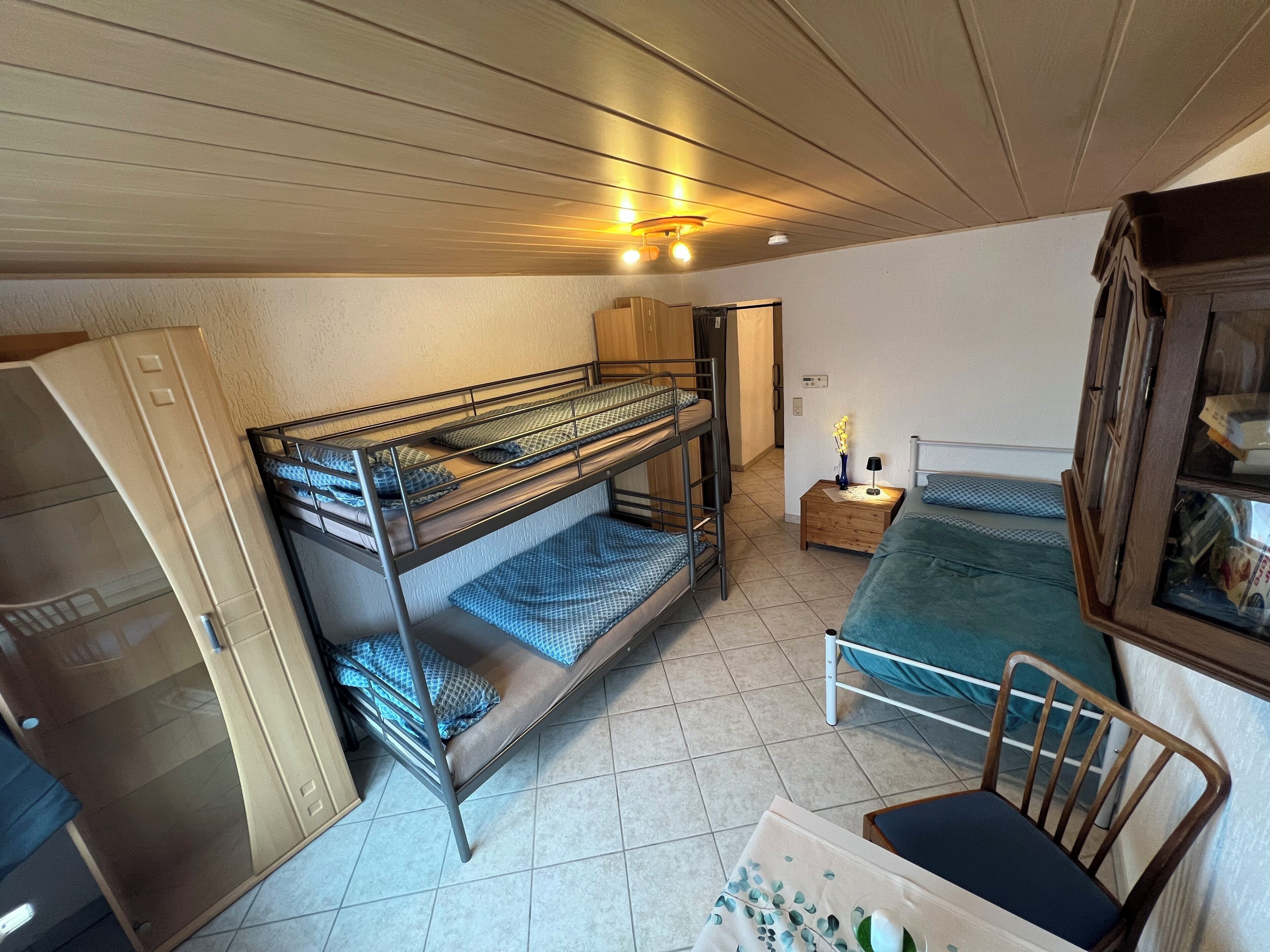 3 dormitorios, tabla de planchar con plancha, wifi y ropa de cama