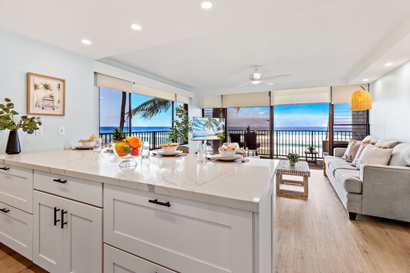 Interior - New Listing! Contemporary corner unit at Papakea (Lahaina)