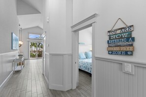 5 habitaciones, tabla de planchar con plancha y wifi gratis 