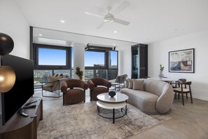 Sengetøy av topp kvalitet, strykejern/-brett og wi-fi (inkludert)