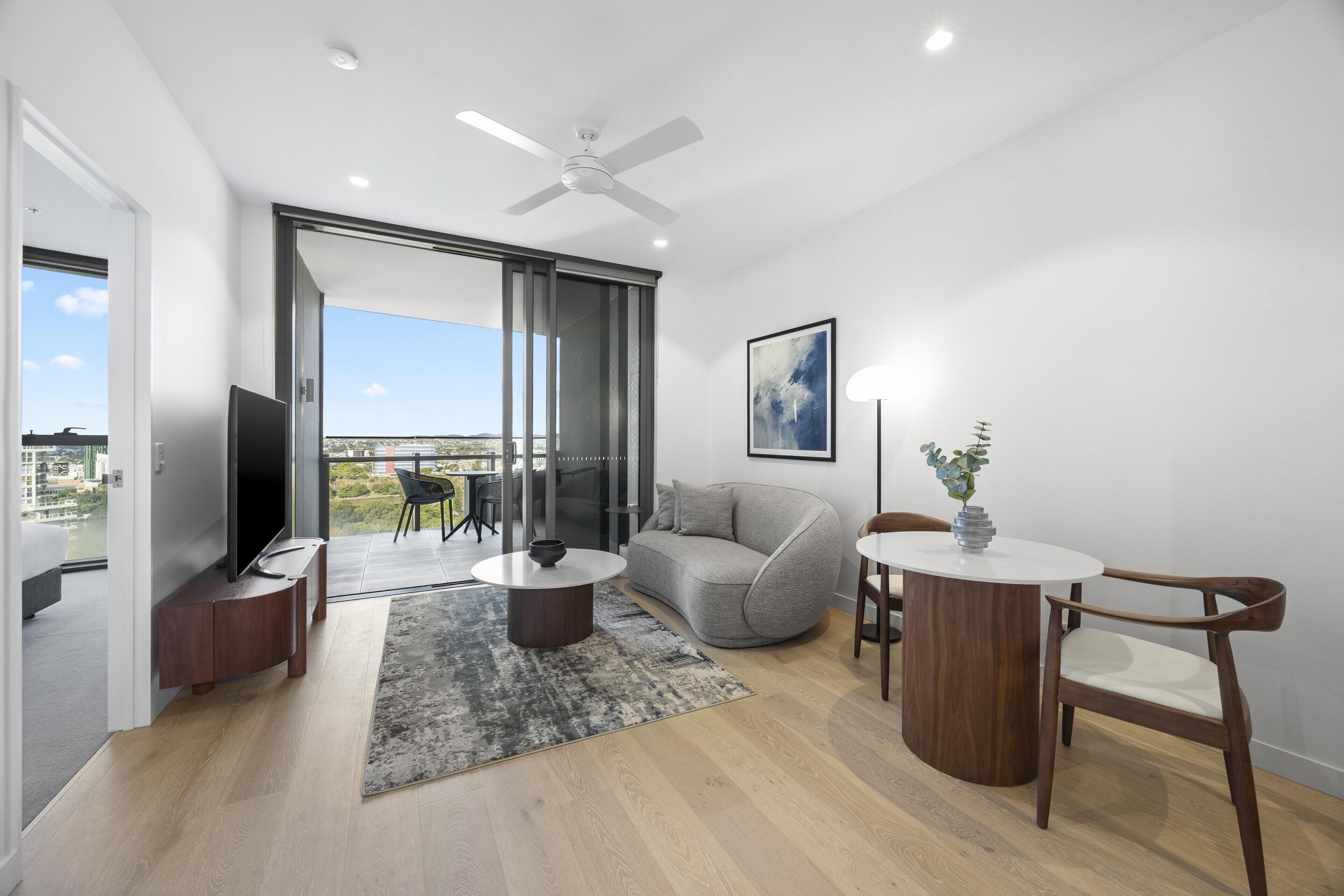 Premium bedding, iron/ironing board, cribs (surcharge), WiFi (free)