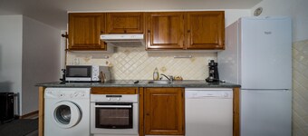Large, fully-equipped 8-pers apt