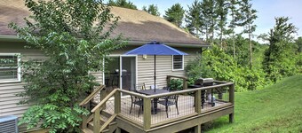 Country Road Retreat: A Cozy, Pet-Friendly Stay Near Asheville with a Hot Tub & Fireplace