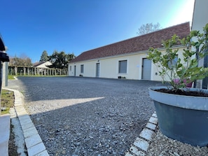 Property grounds - Welcome to the gîte "Le Cottereau" 5 minutes from ZooParc de Beauval (Seigy)