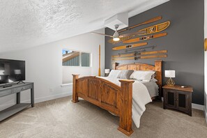 6 bedrooms, desk, iron/ironing board, travel cot - Adjacent Escapes McCall Idaho: 2 side by side Townhouses! (McCall)