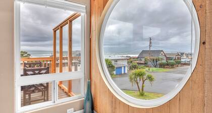 the Zephyr Shore in Roads End