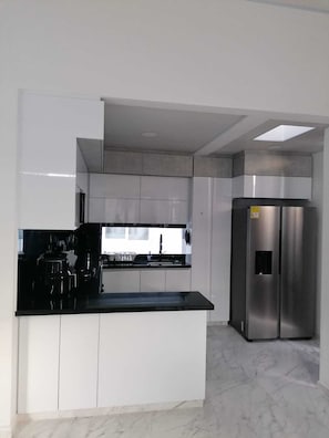 Private kitchen - PALMIER PRIVATE RESIDENCE (Girardot)