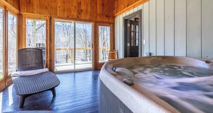 Spacious Chalet Near Stratton and Mt. Snow w/Indoor Hot Tub, Fireplace, Firepit