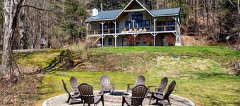 Spacious Chalet Near Stratton and Mt. Snow w/Indoor Hot Tub, Fireplace, Firepit