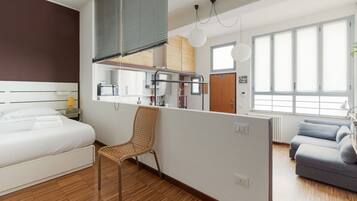 Bügeleisen/Bügelbrett, WLAN, Bettwäsche