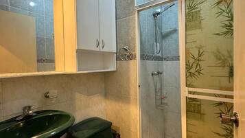 Shower, towels, soap