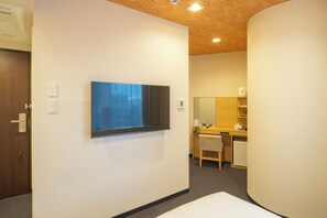 Moderate Single, Non Smoking | Down comforters, blackout drapes, iron/ironing board, free WiFi - Tosei Hotel Cocone Kamata (Tokyo)
