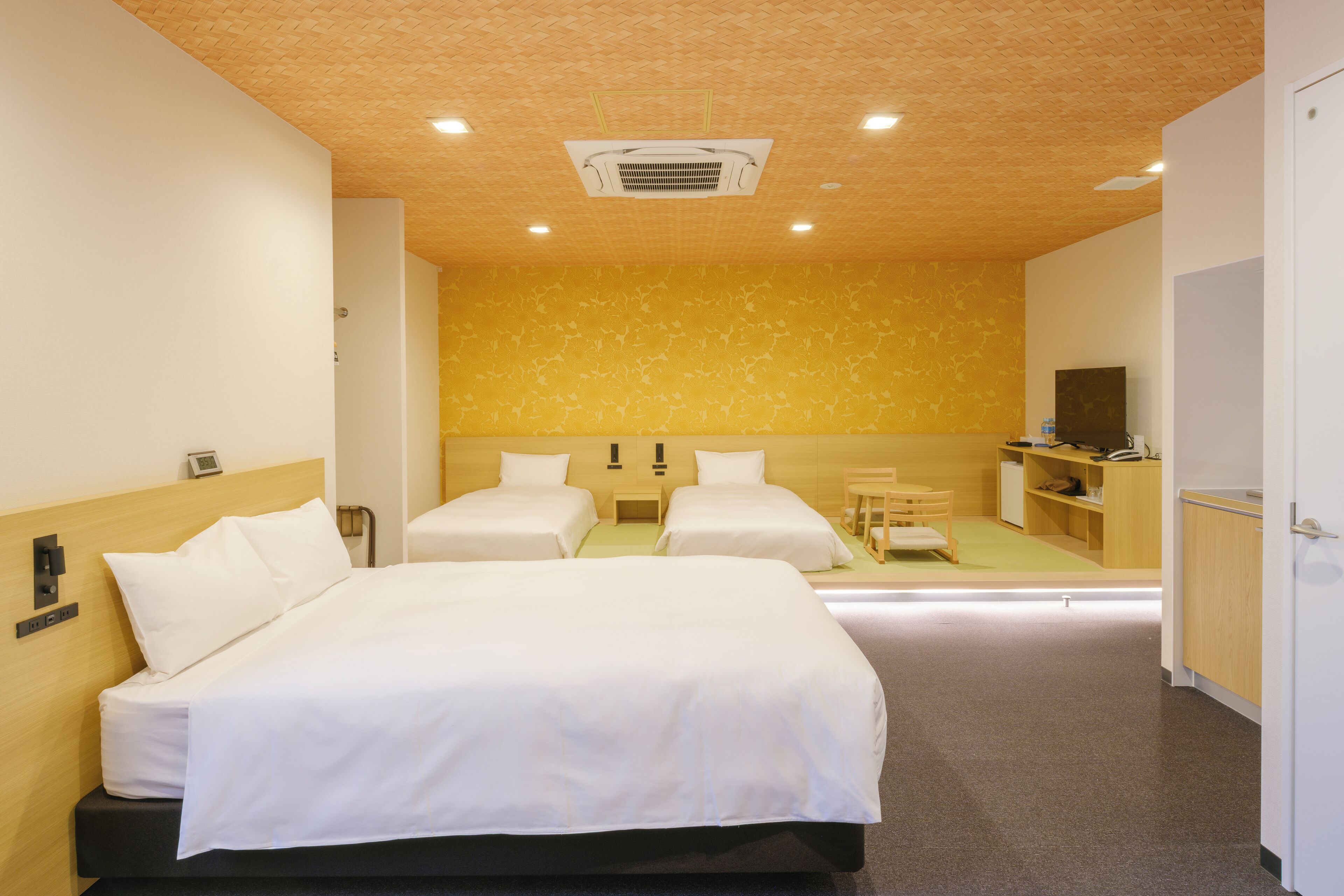 Firemannsrom i japansk stil (Deluxe) | Dundyner, blendingsgardiner, strykejern/-brett og wi-fi (inkludert)