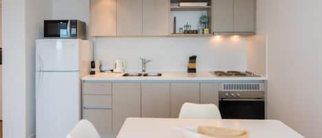 Fridge, microwave, oven, coffee/tea maker