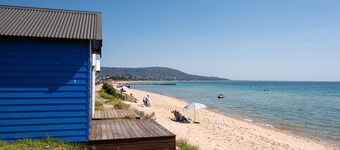 Mt Martha Coastal Retreat | Pool & Water Views
