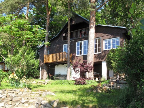 Pondside Retreat & Canoe by Interhome