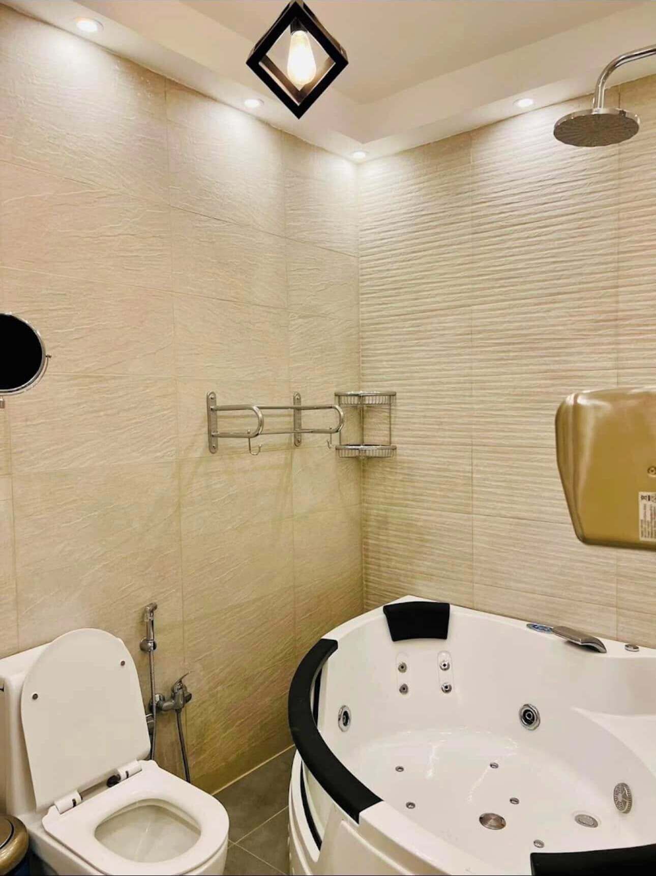 2 bedrooms, individually decorated, individually furnished, free WiFi