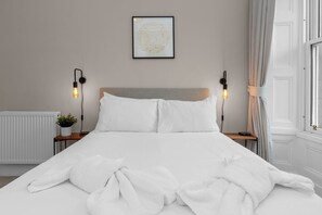 2 chambres, bureau, fer et planche à repasser, accès Internet