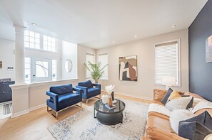 Smart-tv en een open haard