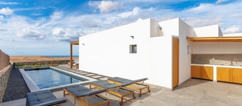 Casa Magafral Tindaya with heated pool