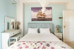 5 habitaciones, tabla de planchar con plancha, wifi y ropa de cama 