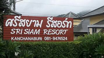 Fachada da propriedade