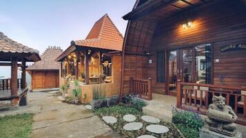 1 bedroom, desk, free WiFi