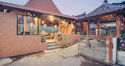 Tunjung Sari Villa Bedugul