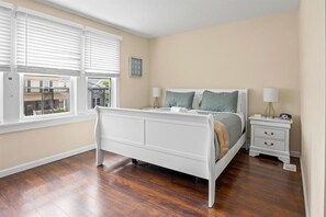 5 habitaciones, escritorio, tabla de planchar con plancha y wifi gratis 