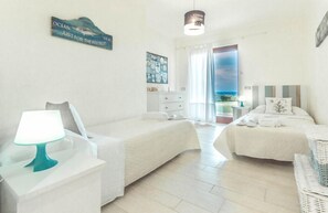 7 chambres, lit parapluie, Wi-Fi gratuit, draps fournis