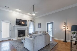 تلفزيون ذكي، ألعاب فيديو