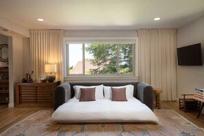 1 多间卧室、熨斗/熨衣板、WiFi、床单