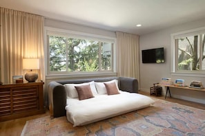 1 habitación, tabla de planchar con plancha, wifi y ropa de cama